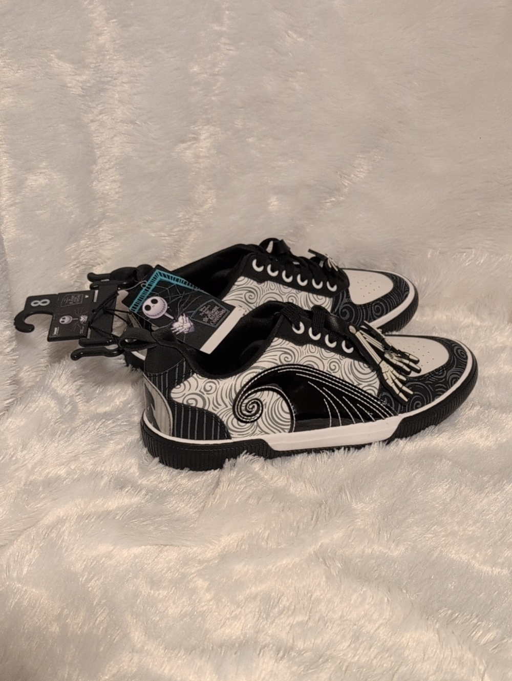 Nightmare Before Christmas Themed Black & White Women's Low Top Sneakers Sz 8